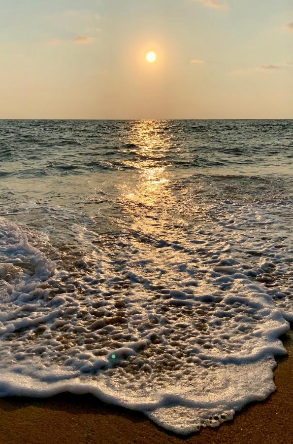 Isamar Front Beach Ξενοδοχείο Marawila Εξωτερικό φωτογραφία